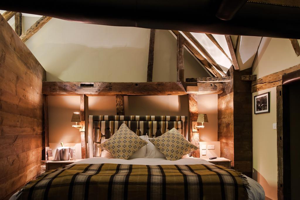 The White Hart, South Harting Hotel Petersfield Room photo